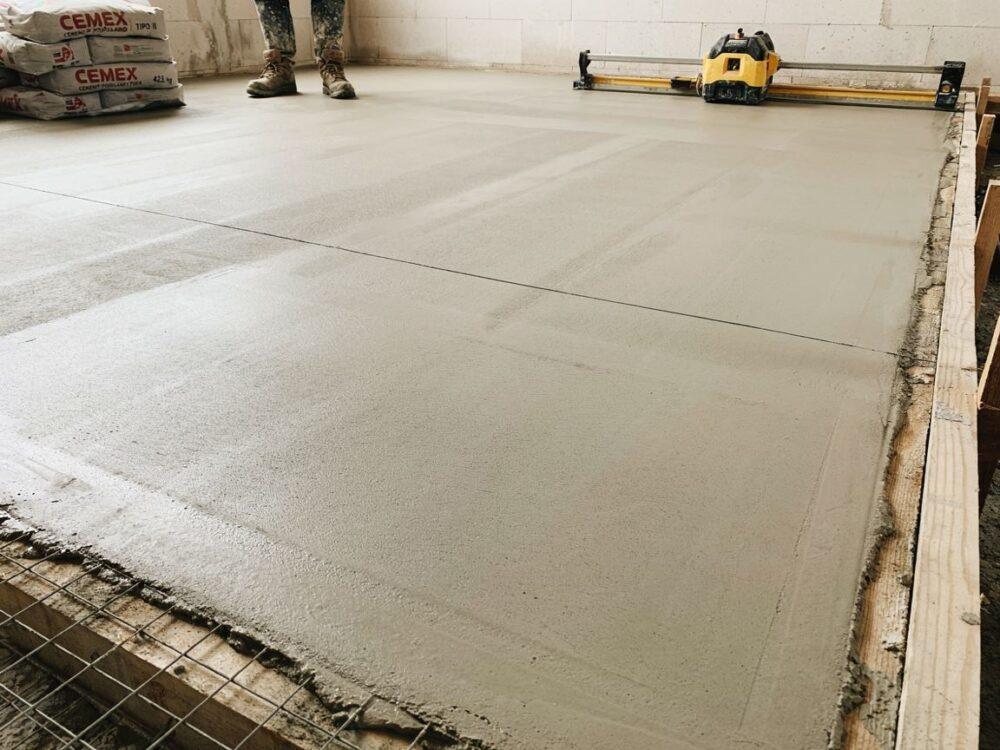Wylewki maszynowe cena za m2 z materiałem na 2026 rok praktyczny poradnik